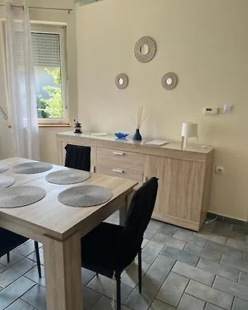 Apartment Dyta1 Apartman